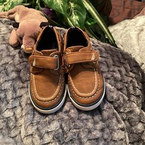 NAUTICA LIL BOYS DECK SHOES SZ:6 BROWN LEATHER W VELCRO CLOSURE LIKE NEW